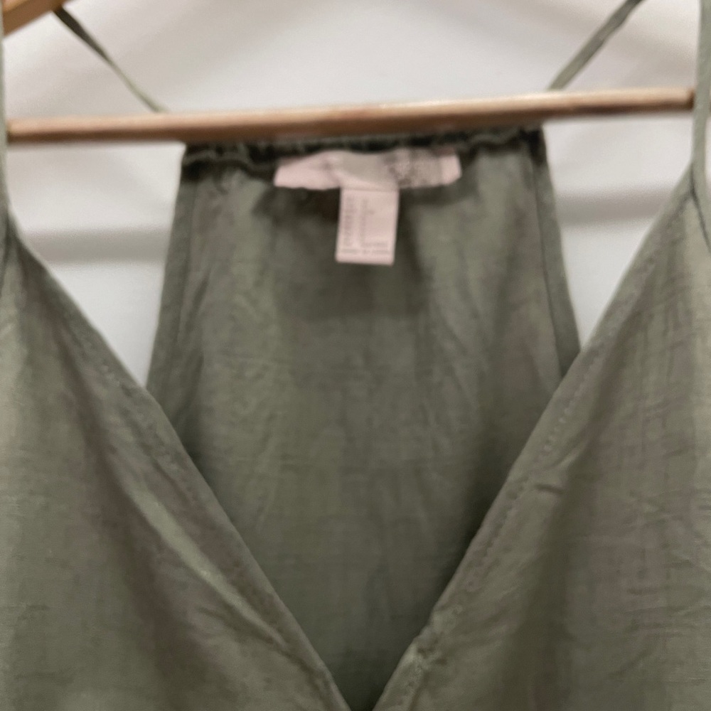 Forever 21 contemporary wrap top - Picture 9 of 9
